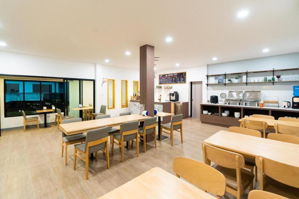 Meesuk Chiangrai Hotel Chiang Rai Ngoại thất bức ảnh
